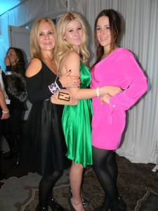 Kitz, Danielle and Kaley once again at Freestyle - still looking chic and cool!