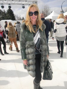 Nancy Rogers in a Dennis Basso creation