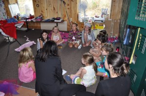 Fancy Fashionistas Summer Class - Art Museum.jpg 8